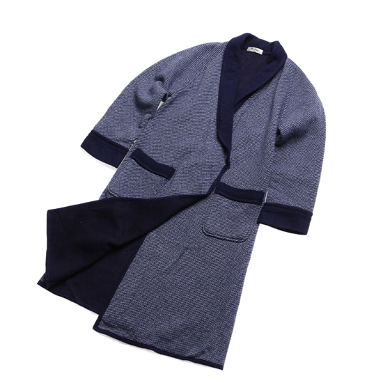 XAG (WOOL , GOWN)