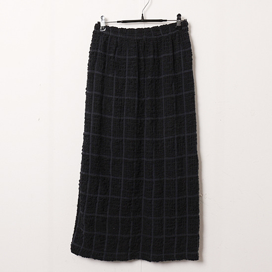 Unknown banding skirt