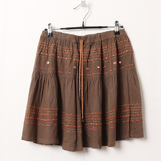 Unknown skirt (KLT)
