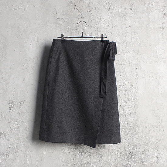 THEORY wrap skirt