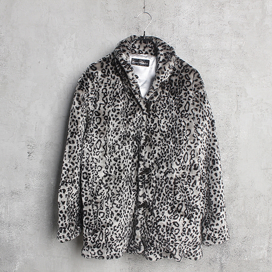 Snow caietal fur coat