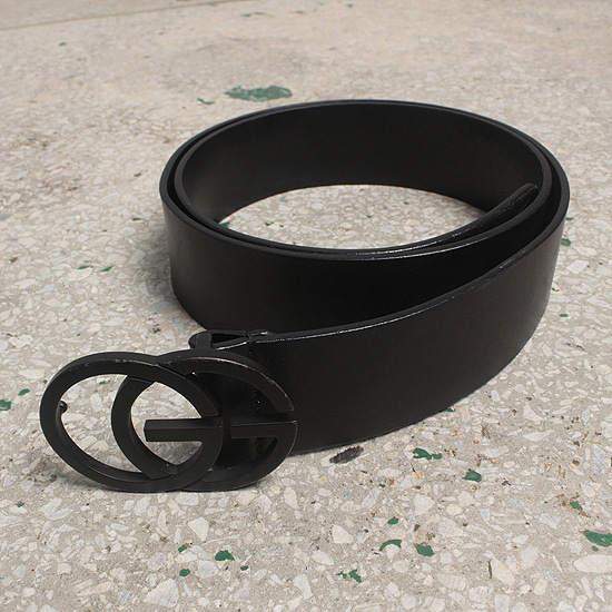GUCCI leather belt