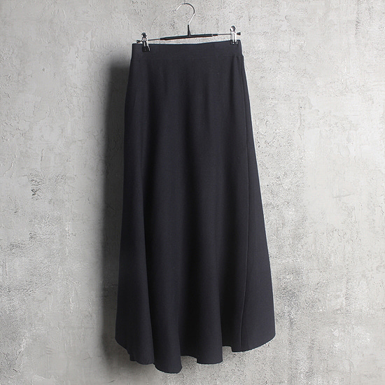 Dama Collection knit skirt (새상품)