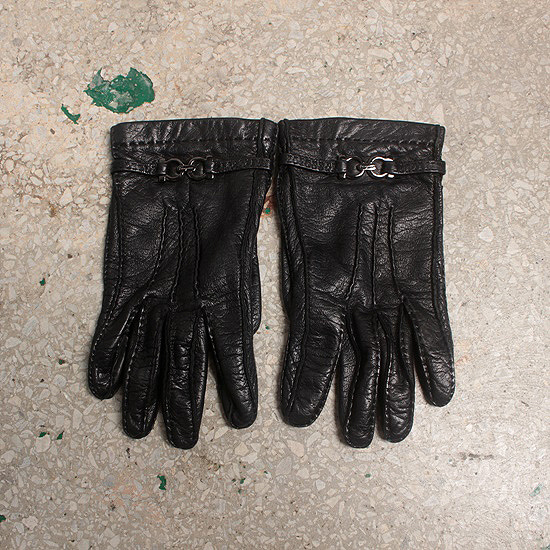 SALVATORE FERRAGAMO leather glove