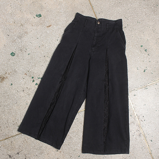 axes femme wide pants (~32inch)