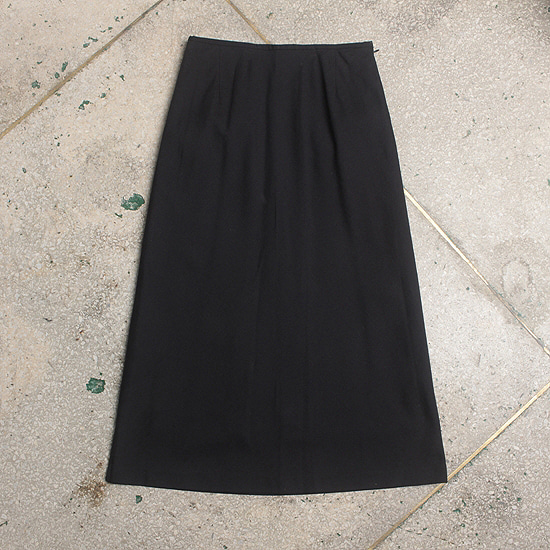 BURBERRY silk skirt (26.7inch)