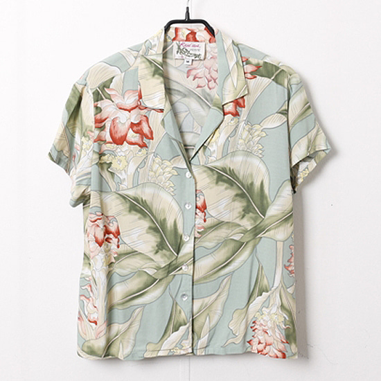 Kaua iana aloha shirts