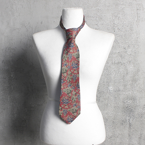U.K floral silk neck tie