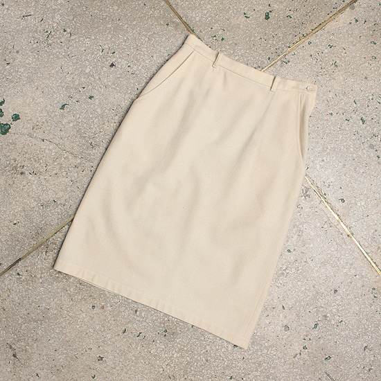 Y&#039;s by yohji yamamoto wool skirt (25.9 inch)