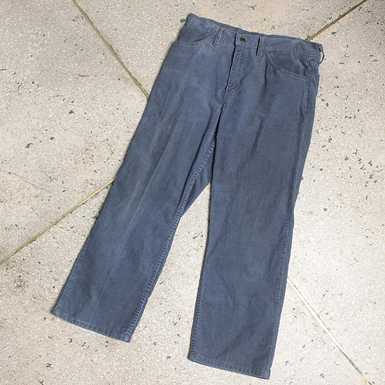 LEVI&#039;S 518 corduroy pants (31)