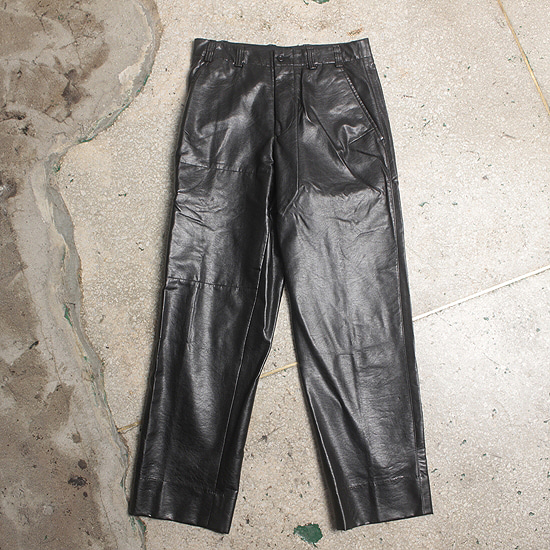 Pride leather pants (31inch)