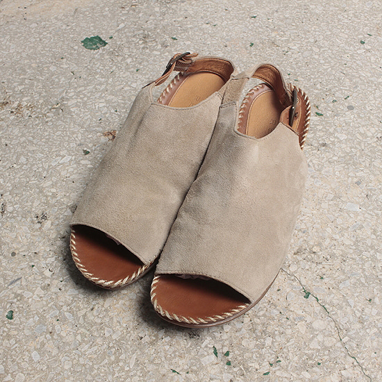 REGAL leather open toe sandals (240)