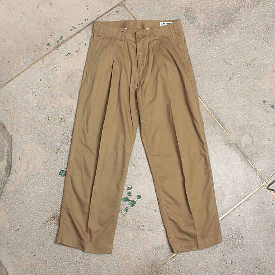 H.R.MARKET loose fit pants (32inch)