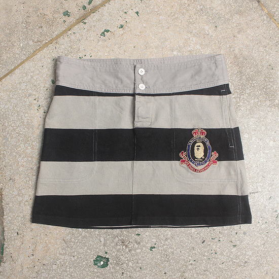 A BATHING APE patch skirt (30inch)