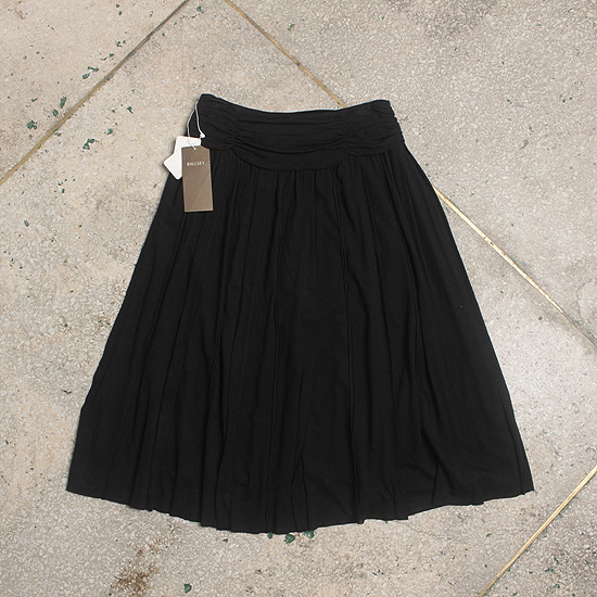 BALLSEY by TOMORROWLAND skirt (새상품)
