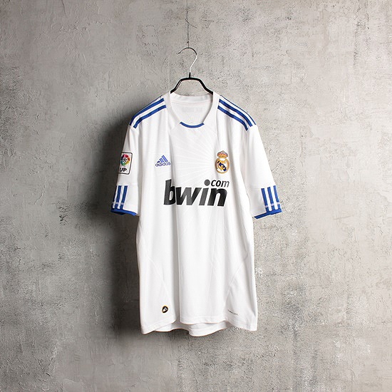 10-11s Real Madrid uniform