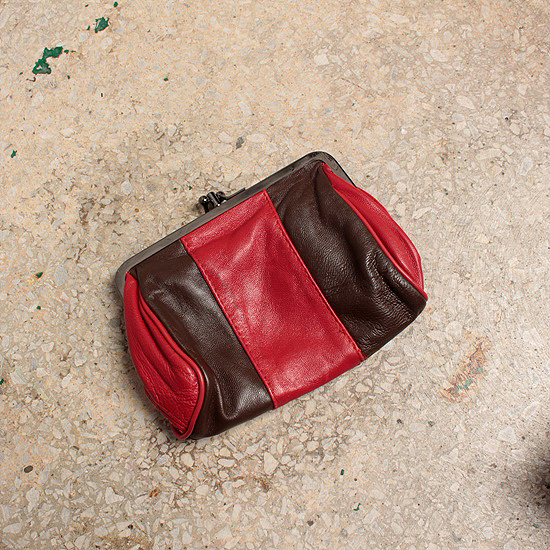 vtg Brown/red leather wallet