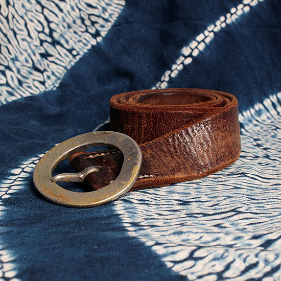 D.H.L circle buckle leather belt