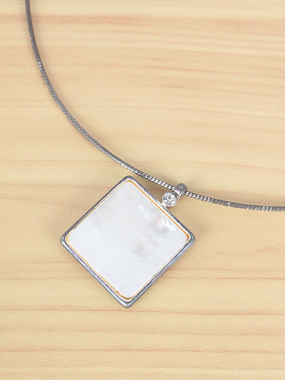 ANNE KLEIN square pendant necklace