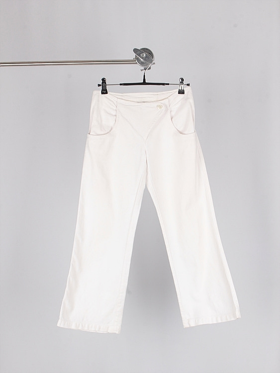 COLLECTION PREVEE? white pants (25.5 inch)