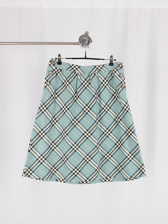 BURBERRY blue label check skirt (27.5 inch)