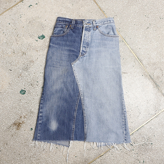 LEVI&#039;S freak&#039;s store remake skirt (26.7)