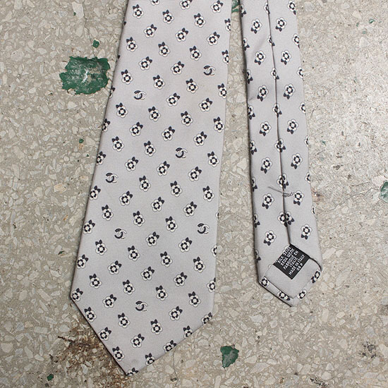 Chanel logo silk tie