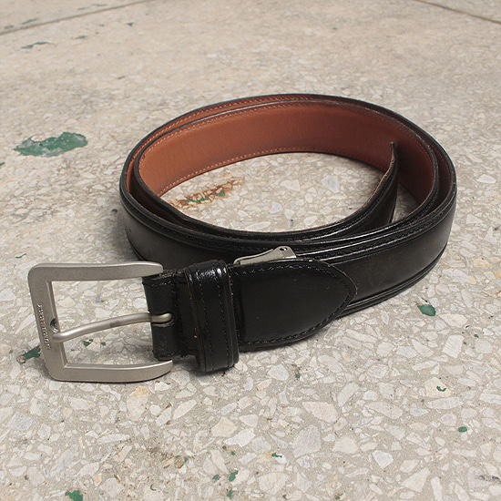 Burberrys leather belt
