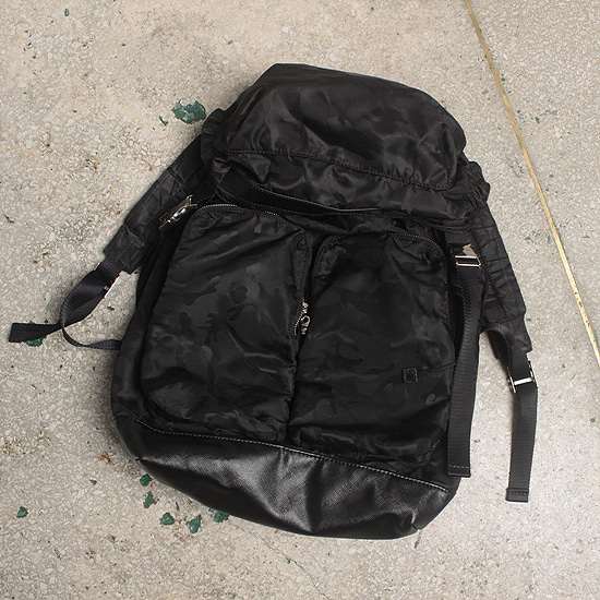 G.R.L by UNITED ARROWS back pack