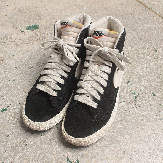nike blazer mid suede shoes (240)