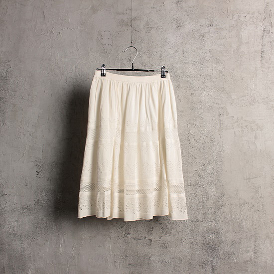 Mackintosh Philosophy white skirt (women free)