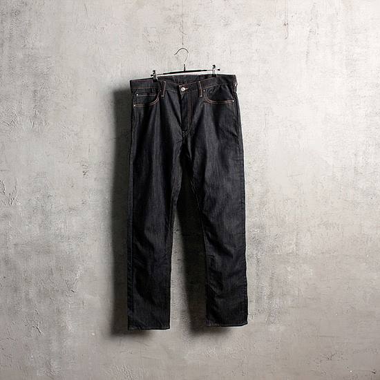 LEVI&#039;S 504 greige fabric denim pants (36 inch)