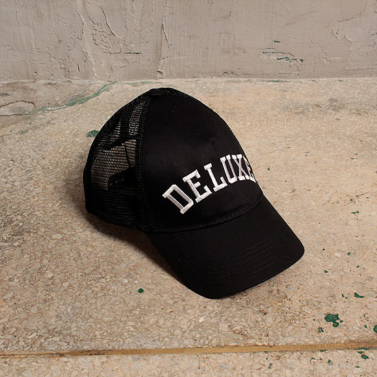 DELUXE CLOTHING mash cap