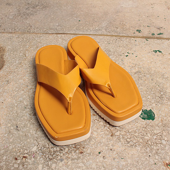 GU volume sole sandal (240 mm 추천)
