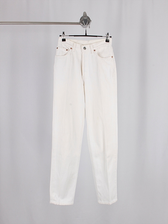 vtg LEVI&#039;S white denim pants (24.4inch) - usa made